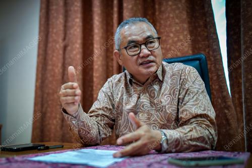 DATUK M BAKRI ABD MAJID