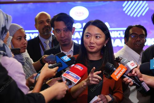 HANNAH YEOH
