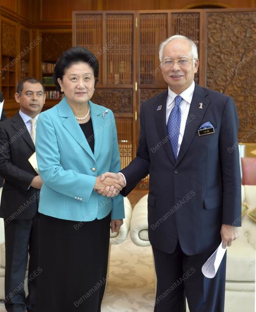 PTJ01_30072015_NAJIB_YIU