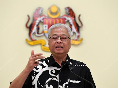 DATUK SERI ISMAIL SABRI YAAKOB