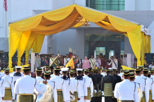 AL-SULTAN ABDULLAH RI'AYATUDDIN AL-MUSTAFA BILLAH SHAH