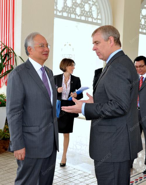 DATUK SERI MOHD NAJIB TUN ABDUL RAZAK