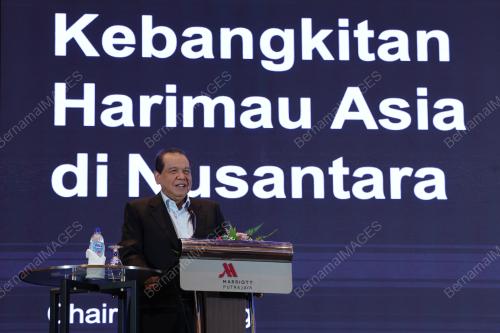 PROF DR CHAIRUL TANJUNG
