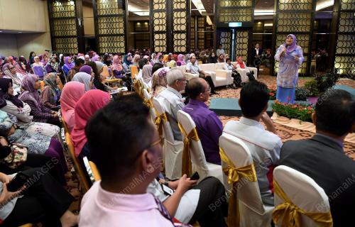 PTJ02_01112017_KPWKM