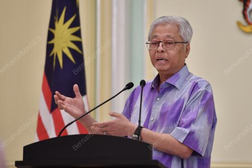 DATUK SERI ISMAIL SABRI YAAKOB