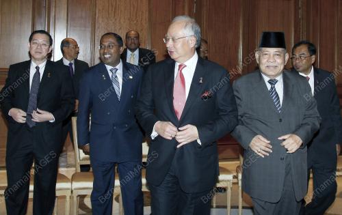 MOHD NAJIB TUN ABDUL RAZAK