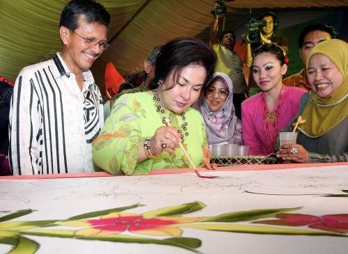 ROSMAH MANSOR