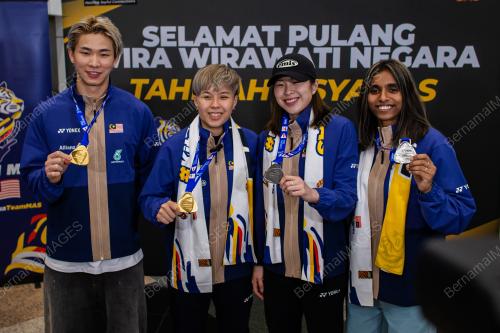 SKUAD BADMINTON NEGARA