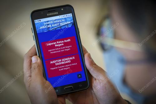 TOWNHALL PERJELAS ISU DIBANGKIRKAN LKAN