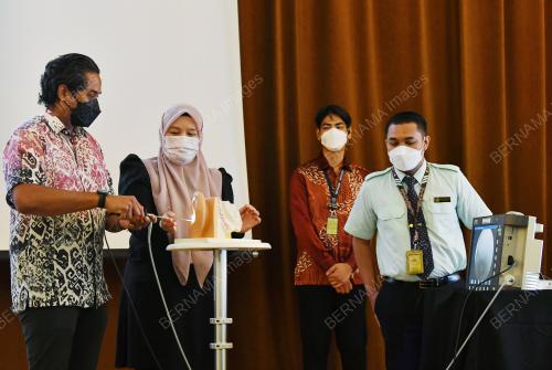 KHAIRY JAMALUDDIN