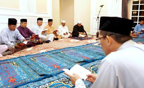 NAJIB TUN RAZAK