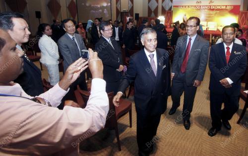 TAN SRI NOR MOHAMED YAKCOP