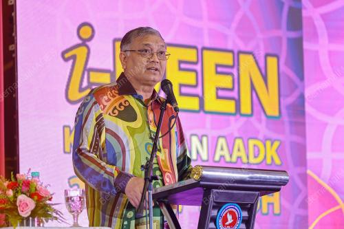 DATUK SERI DR SHAMSUL ANUAR NASARAH