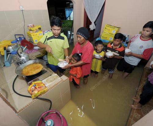 PTJ02_05112012_BANJIR