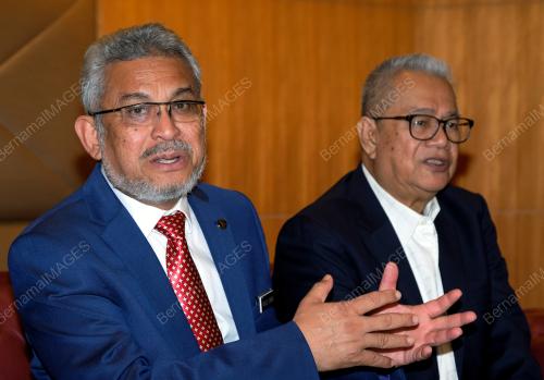 KHALID ABD SAMAD