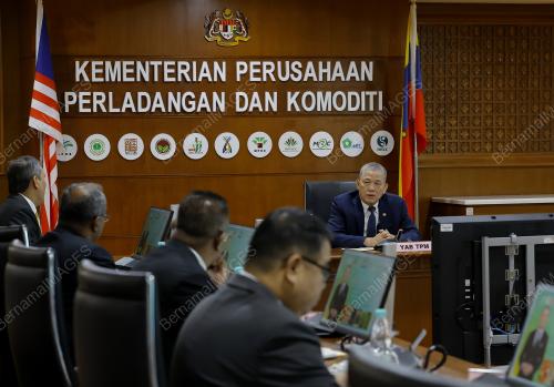 DATUK SERI FADILLAH YUSOF