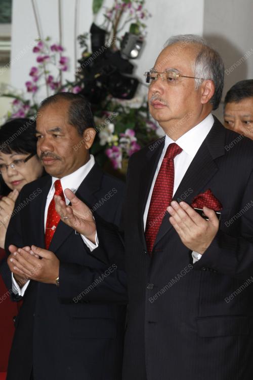 MOHD NAJIB TUN ABDUL RAZAK