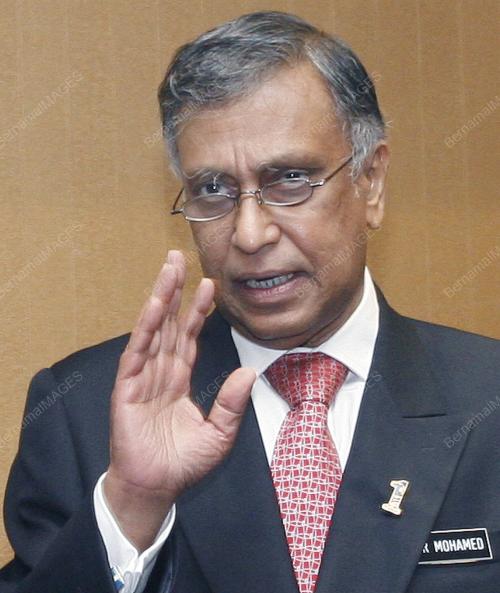 TAN SRI NOR MOHAMED YAKCOP