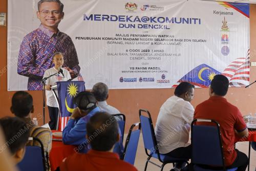 FAHMI FADZIL