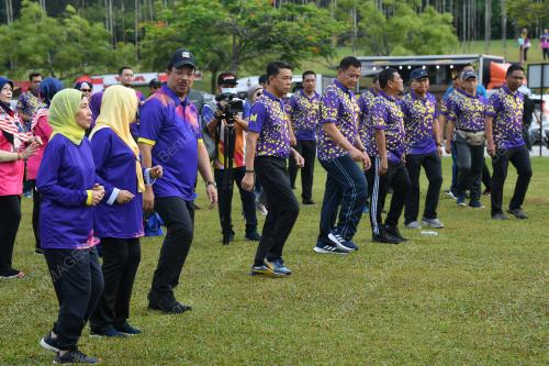 TAN SRI MOHD ZUKI ALI