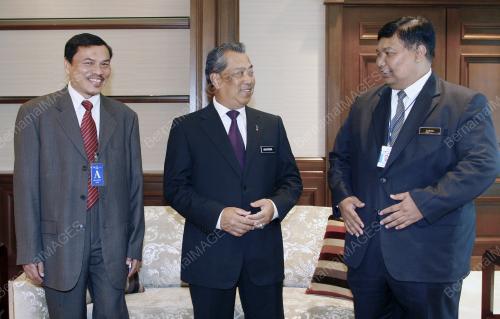 MUHYIDDIN YASSIN