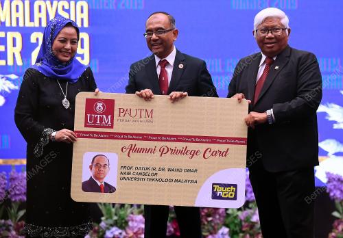 PTJ02_06102019_DINNER_BN201910043274