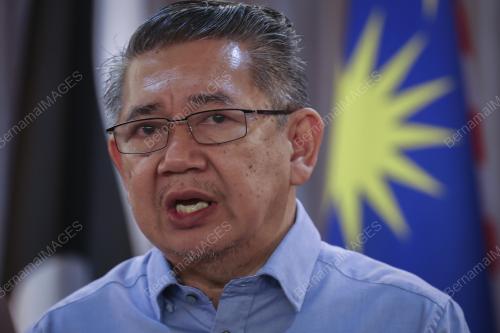 DATUK SERI SALAHUDDIN AYUB