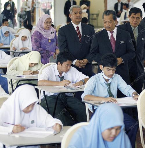 MUHYIDDIN YASSIN