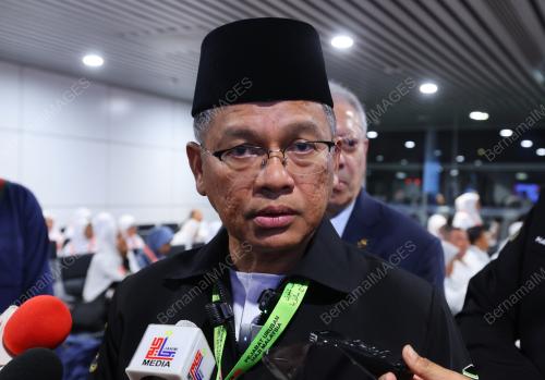 DATUK DR MOHD NA'IM MOKHTAR