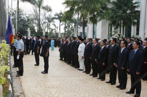 DATUK SERI UTAMA DR RAIS YATIM