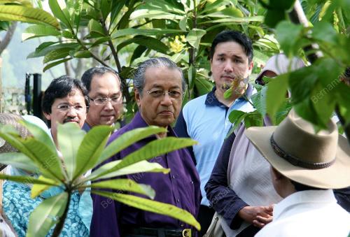 MAHATHIR MOHAMAD