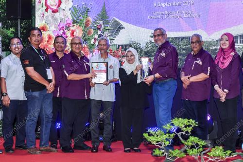 PTJ02_08092019_FLORIA_BN201909070356