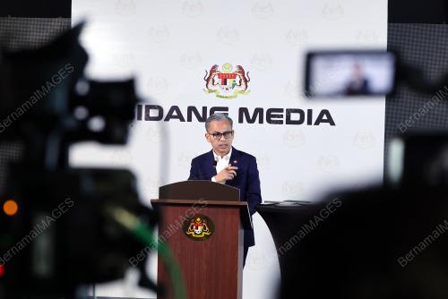DATUK FAHMI FADZIL