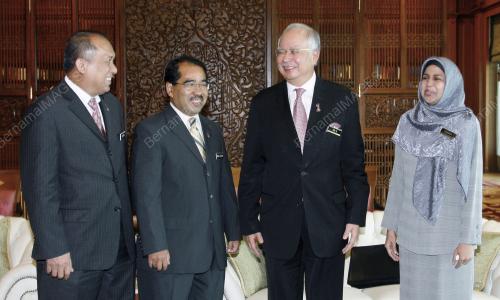 DATUK SERI MOHD NAJIB TUN ABDUL RAZAK