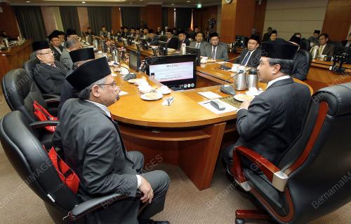 PTJ02_09102013_JAMIL_KHIR