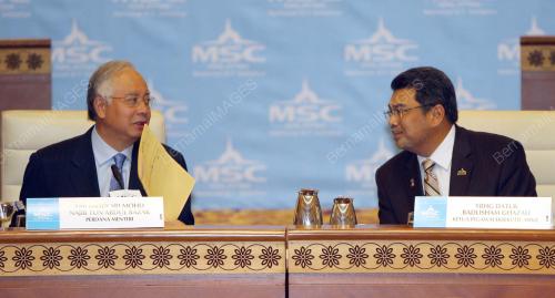 MOHD NAJIB TUN ABDUL RAZAK