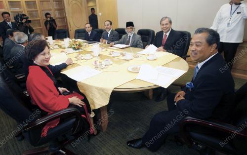 MUHYIDDIN YASSIN