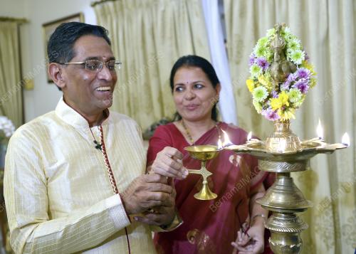 PTJ02_09112015_DEEPAVALI