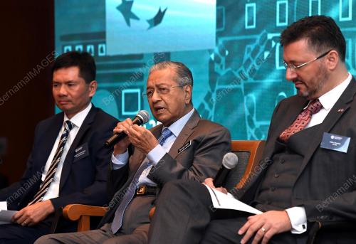 TUN DR MAHATHIR MOHAMAD