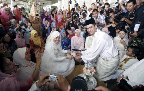 SHEIKH MUSZAPHAR NIKAH