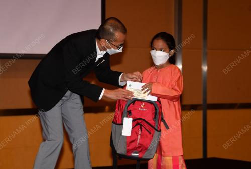 DATUK MUHAMMAD AZMI MOHD ZAIN