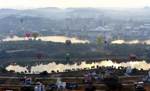 PTJ02_11032016_BELON
