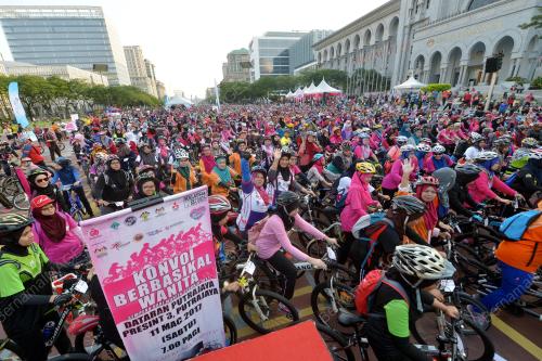 PTJ02_11032017_WANITA