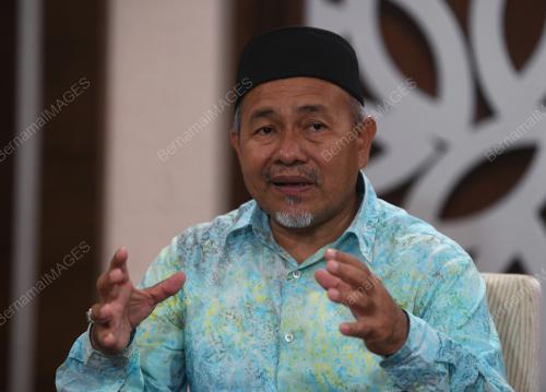 DATUK SERI TUAN IBRAHIM TUAN MAN