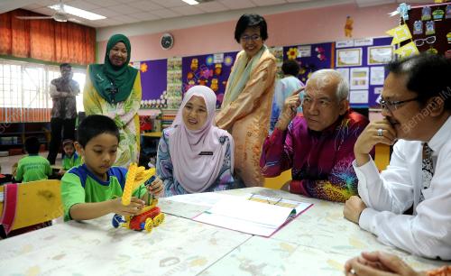 PTJ02_11052017_PRA_SEKOLAH_BN201705103078