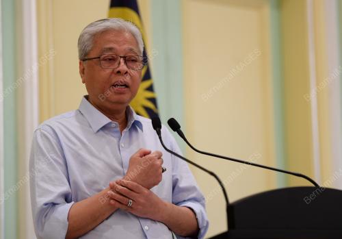 DATUK SERI ISMAIL SABRI YAAKOB