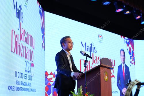 FAHMI FADZIL
