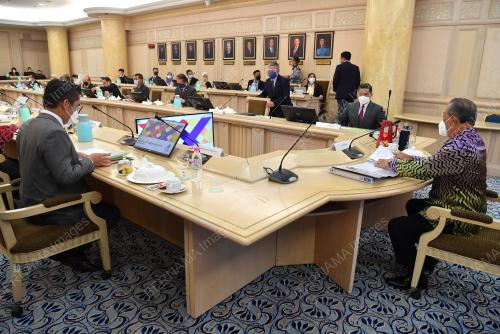 TAN SRI MUHYIDDIN YASSIN