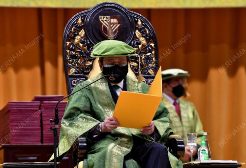 SULTAN SHARAFUDDIN IDRIS SHAH