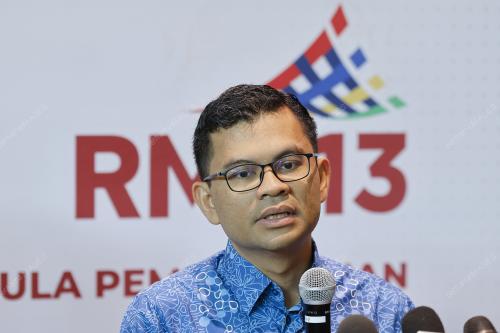 AKMAL NASRULLAH MOHD NASIR